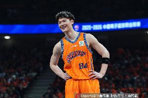 媒体人：王哲林全力以赴展现自我，18-19赛季重现时光