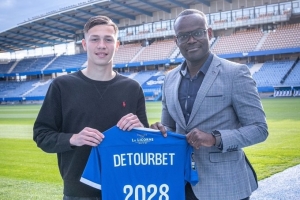 法媒报道:曼城即将签下19岁前锋德托贝特,合同期限5年,并外租至摩纳哥