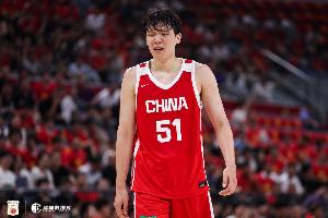 杨瀚森第三节无投篮，三节仅4中1，得2分5板