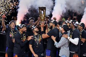 ESPN解说员在尼克斯夺冠时刻重现骑士夺冠时所用台词：结束了！
