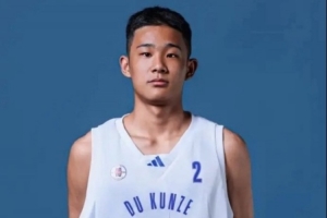 杜锋之子杜昆泽被选入2026年Jr.NBA精英训练营