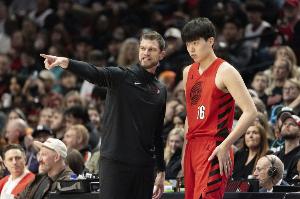 解说:斯普利特任公牛领航者 开拓者高层坚信其运营策略?