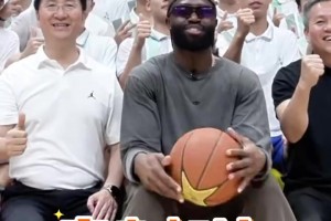 首站华附！NBA球星杰伦·布朗为高考学生送祝福