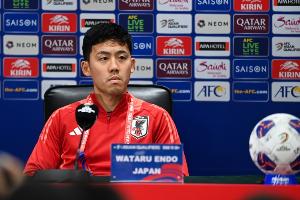 日本媒体：远藤航连续两天未参加日本队训练，此前与冰岛比赛可能受伤