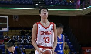 U18男篮亚洲杯东亚区预选赛：张懿赵杰各得11分3助攻，中国队败给日本