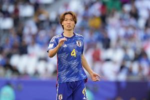 板仓滉肩负航队重担 全力推动日本队前行