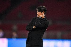 苗原报道：辽宁铁人队主教练徐正源的经纪人正在物色中卫球员