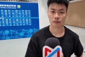 罗竞表示：教练在落后时一直提醒我们不要急躁，要坚持发挥自己的特点