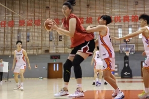 中国女篮训练曝光：千万次出手锻造对抗果断