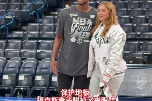 爱人和冠军都在身边，这一刻小狐狸是最幸运的人 ...